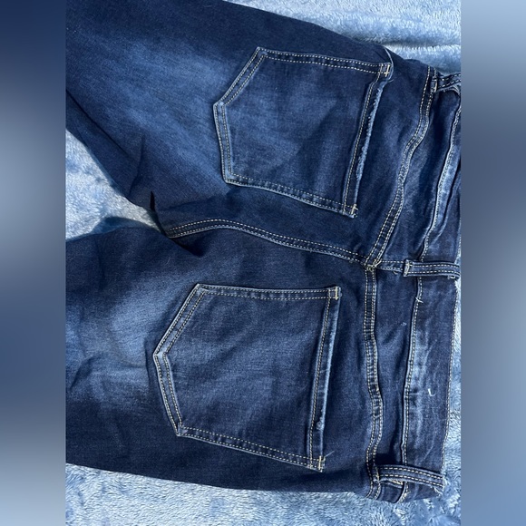 Rue 21 they fit like an 7/9 - Picture 3 of 4